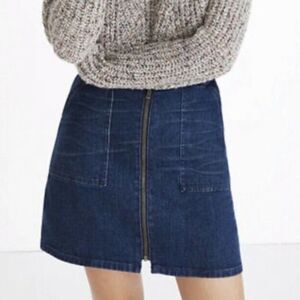 Like New Madewell Utility Zip denim skirt size 29